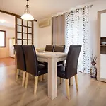 Holiday House Casa Maria